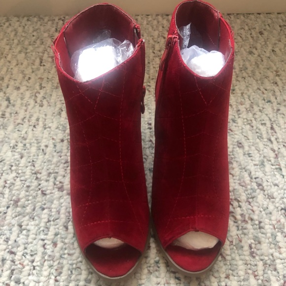 Journey Collection Henley Bootie NWOT - Picture 9 of 11